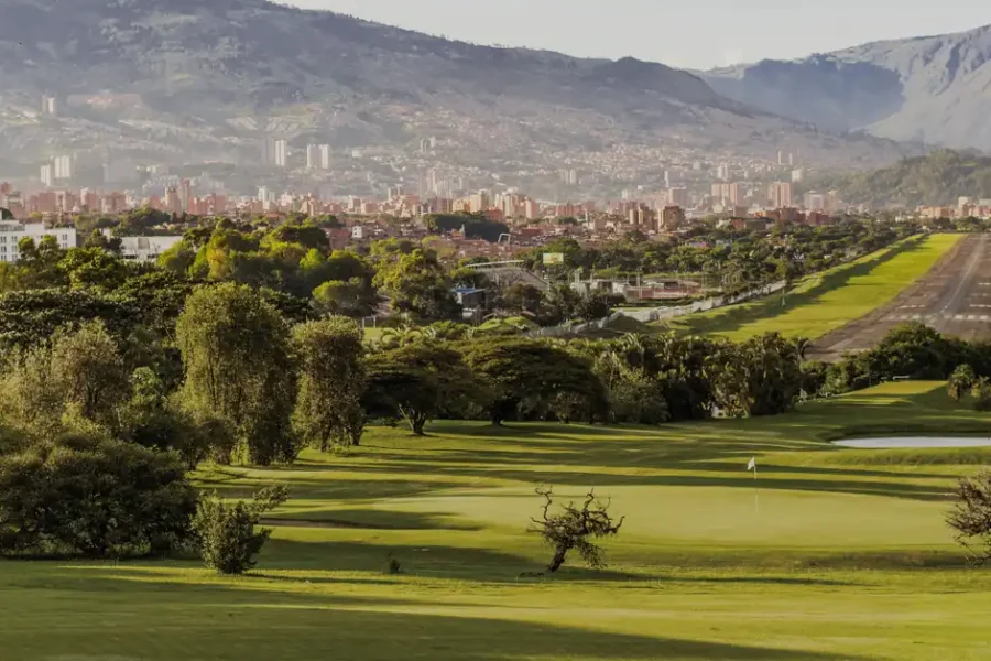 Día de Golf con Transporte – El Rodeo MEDELLÍN